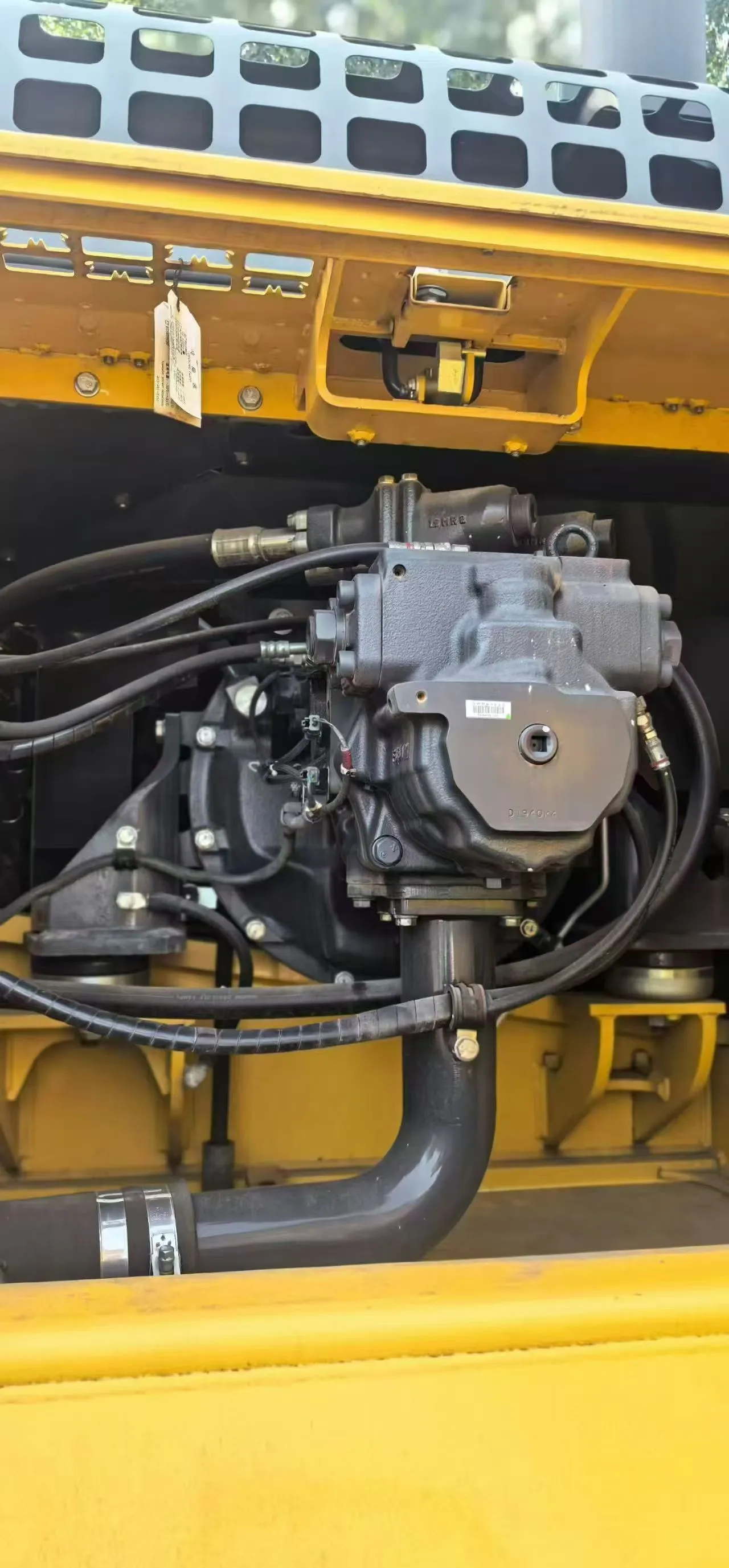 KOMATSU 38T New Excavator