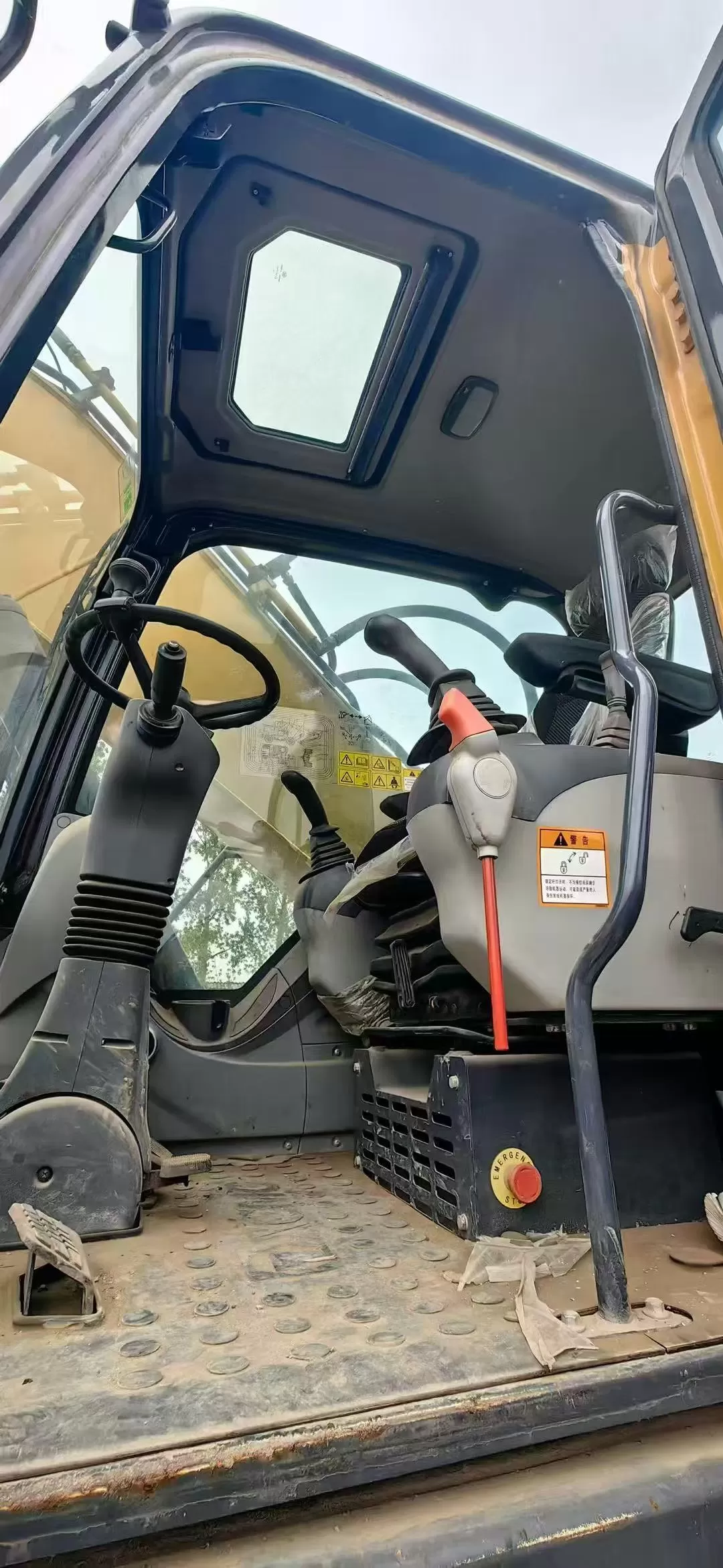 2018 XCMG 210 wheel excavator