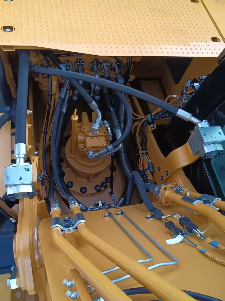 2025 Caterpillar New Small Excavator