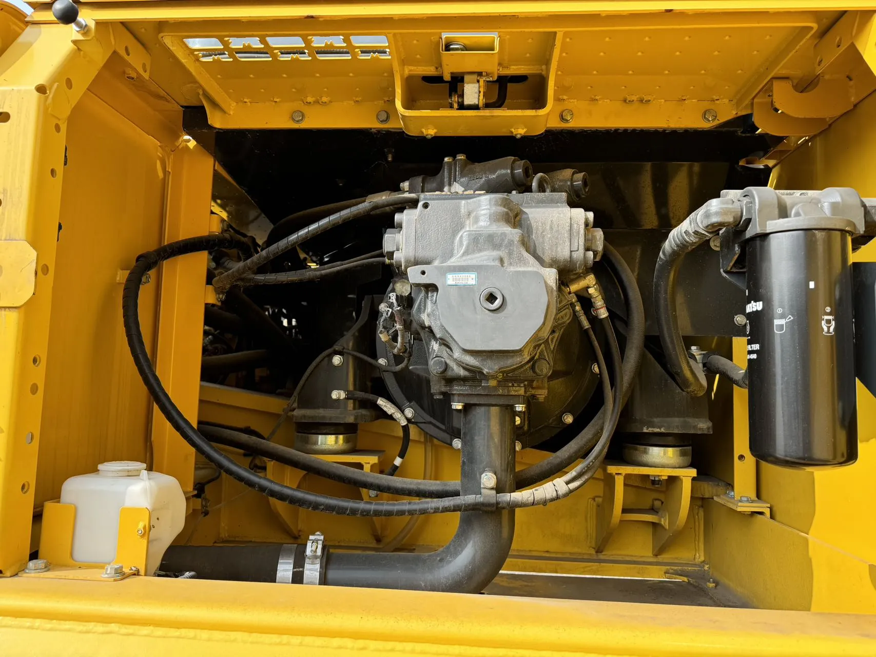 Brand New 33550kg KOMATSU Excavator