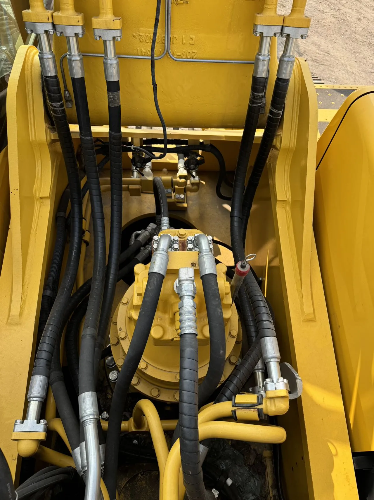 Brand New 33550kg KOMATSU Excavator