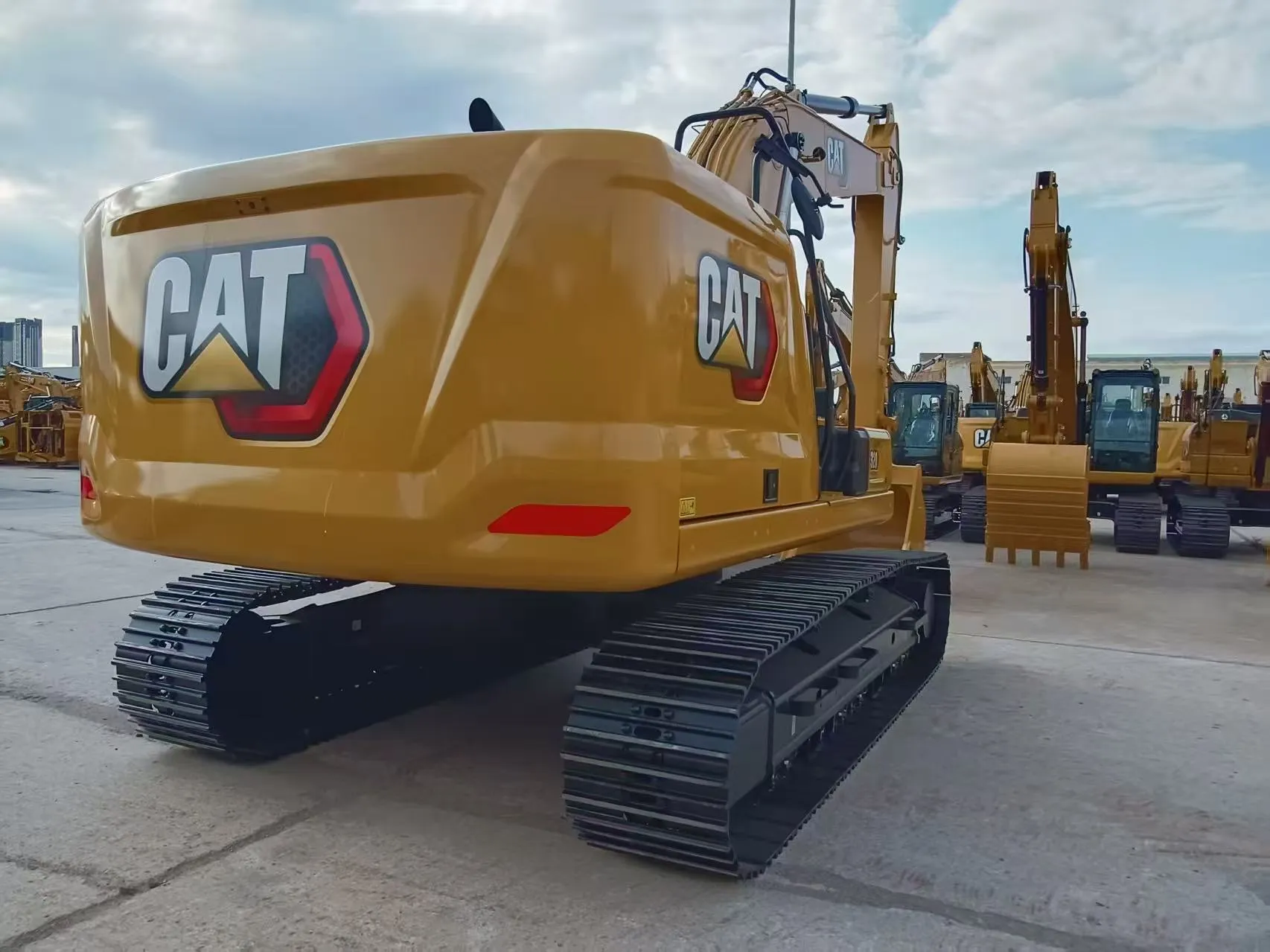 2025 Caterpillar New Small Excavator
