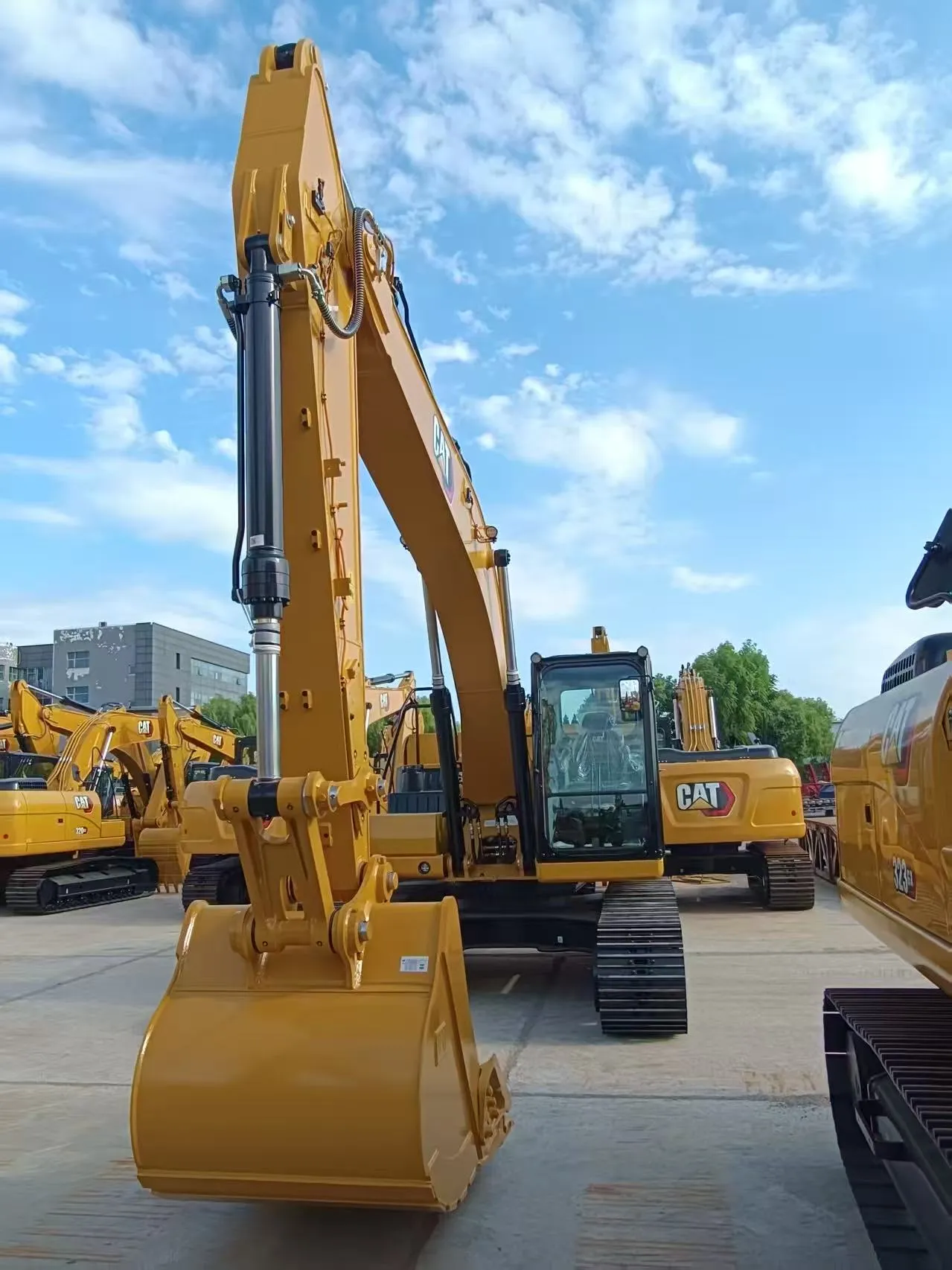 2025 Caterpillar New Small Excavator
