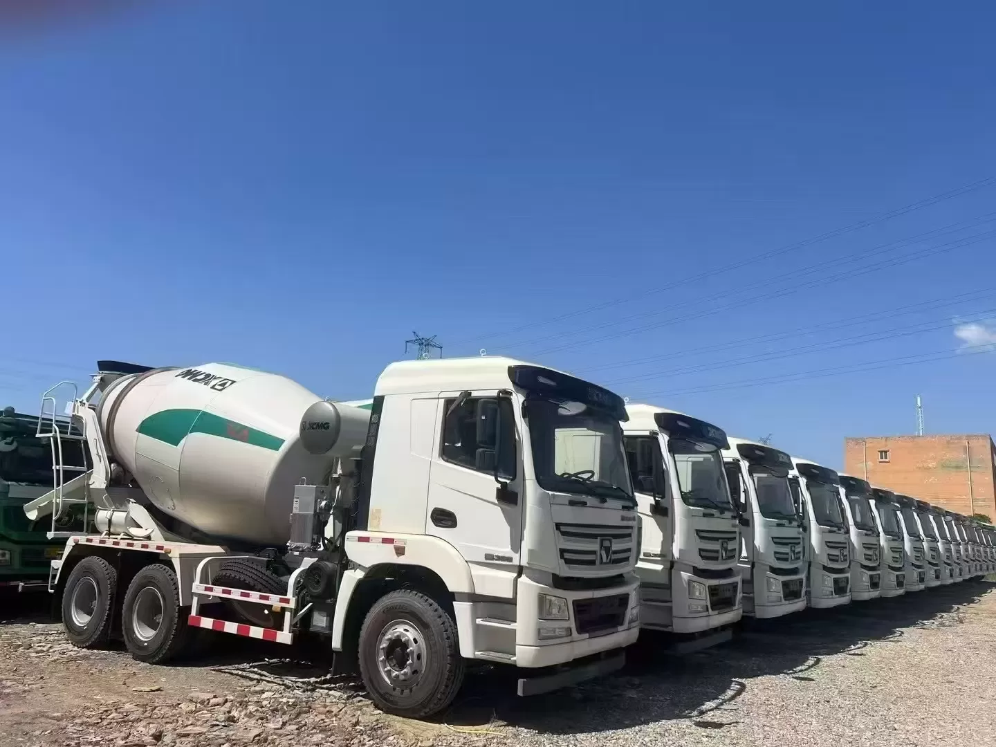35K USD Brand new 2024 XCMG 12m3 truck mixer