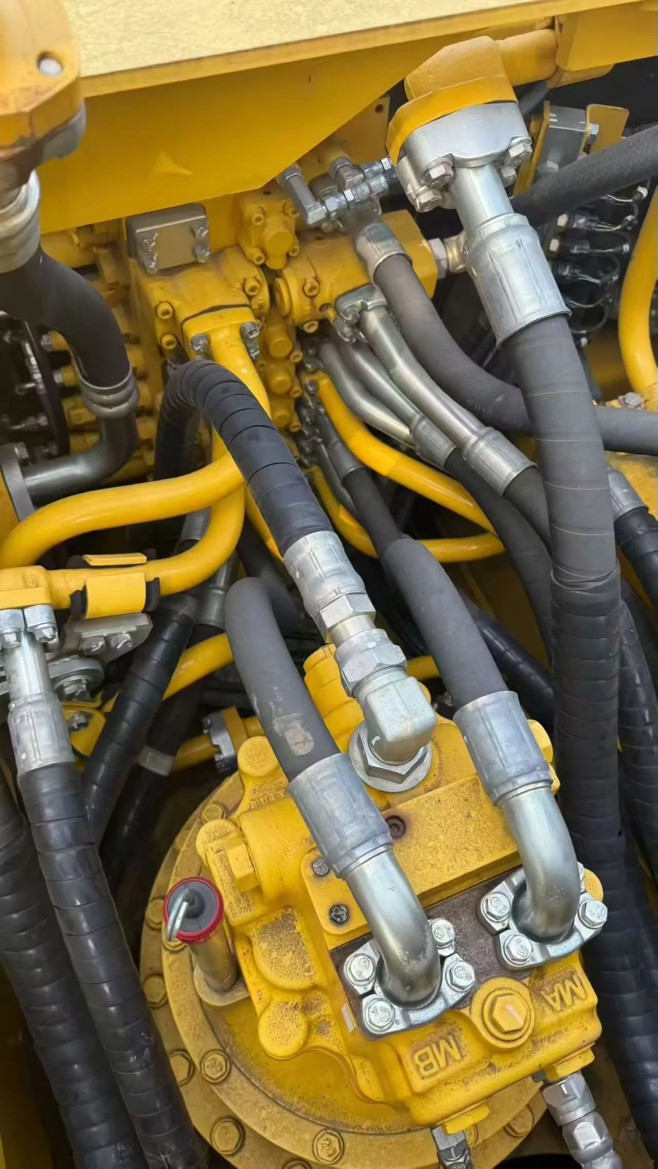 KOMATSU 38T New Excavator